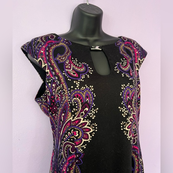 New York & Company black and paisley keyhole dress. - Picture 2 of 6
